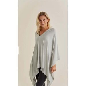 NWT Faceplant Dreams The Voyager Wrap Lounge Bamboo Travel SPF‎ 50 Gray Fog